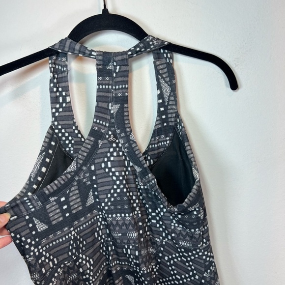 PrAna Cali Athletic Dress Gray Geometric Print Racerback Empire Waist  Sz Medium - Picture 12 of 15